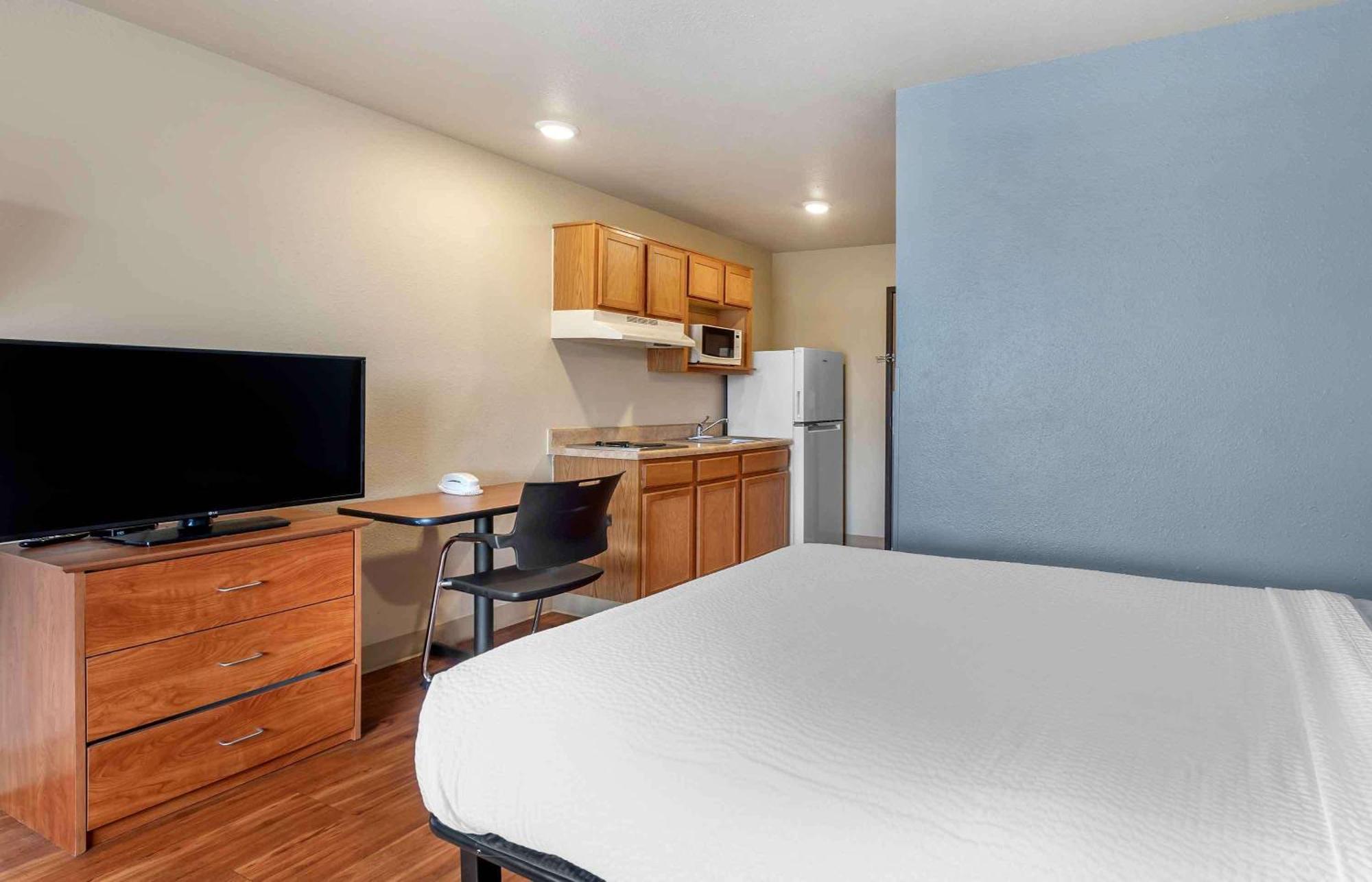 Extended Stay America Select Suites - Wichita - North Екстер'єр фото