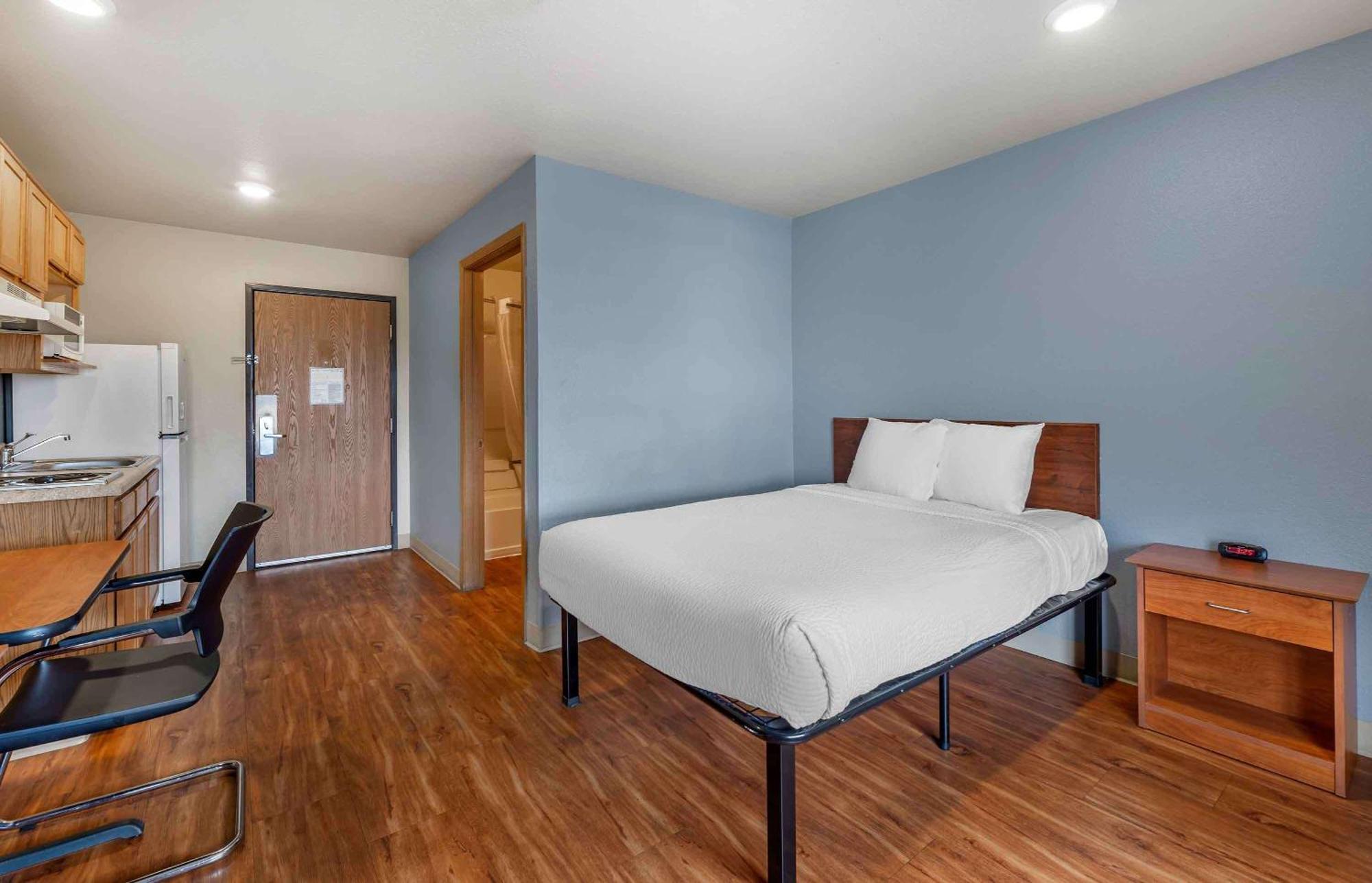 Extended Stay America Select Suites - Wichita - North Екстер'єр фото