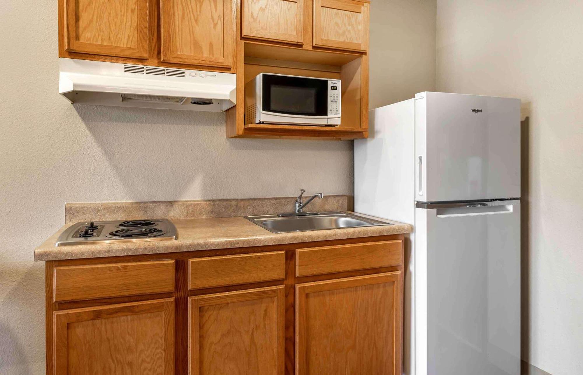 Extended Stay America Select Suites - Wichita - North Екстер'єр фото