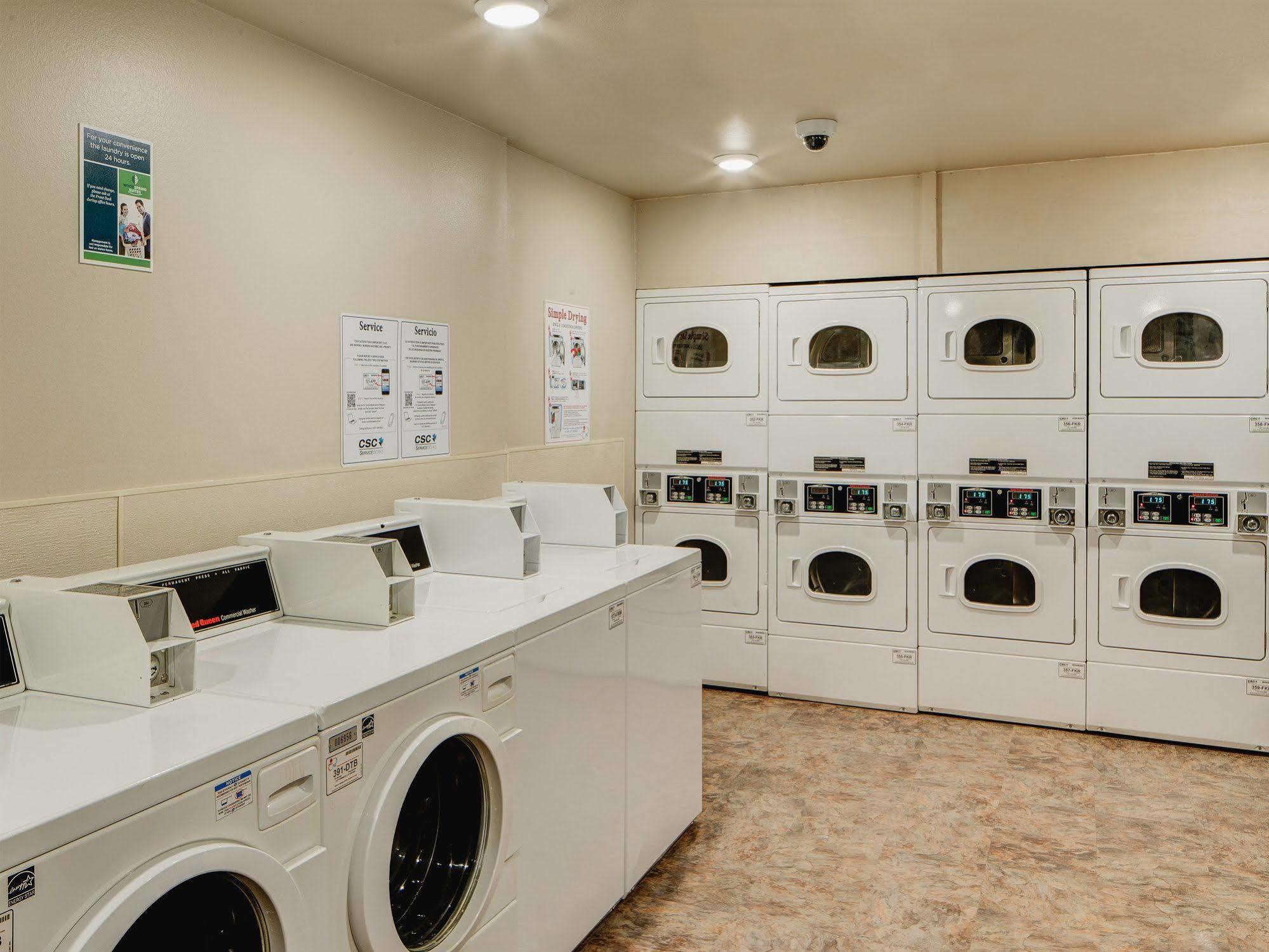 Extended Stay America Select Suites - Wichita - North Екстер'єр фото