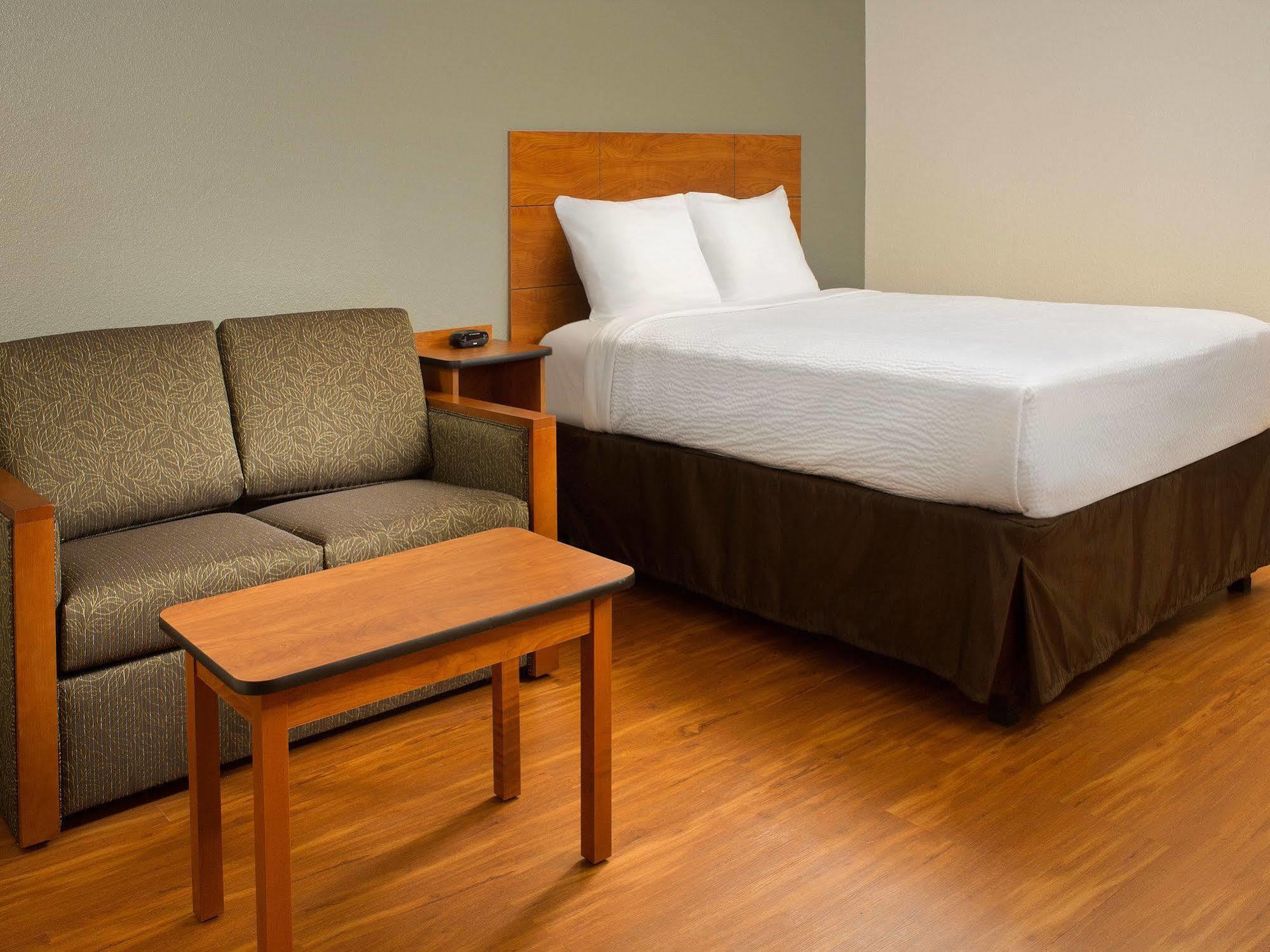 Extended Stay America Select Suites - Wichita - North Екстер'єр фото